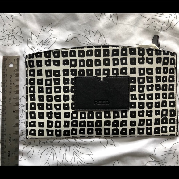 Reed Large Pouch - Picture 3 of 4